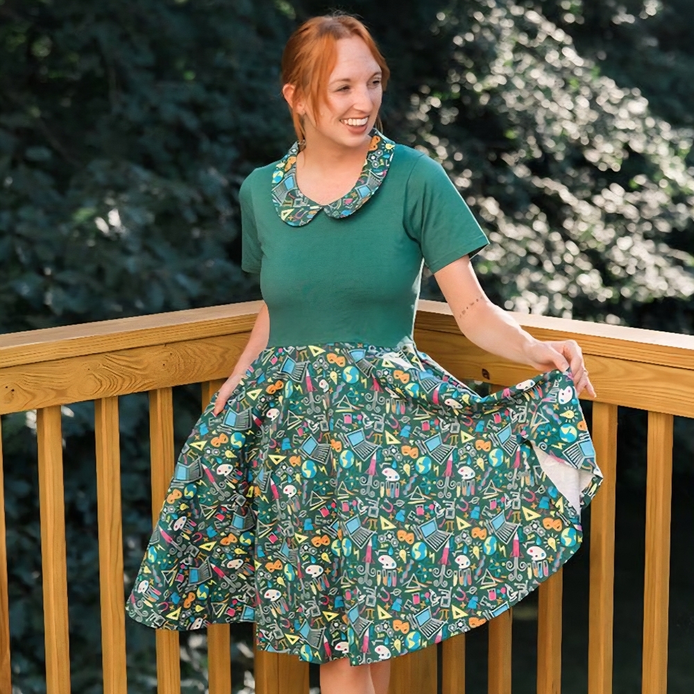 Svaha Women's Organic Cotton Peter Pan Back To School Teacher Dress Size Medium.